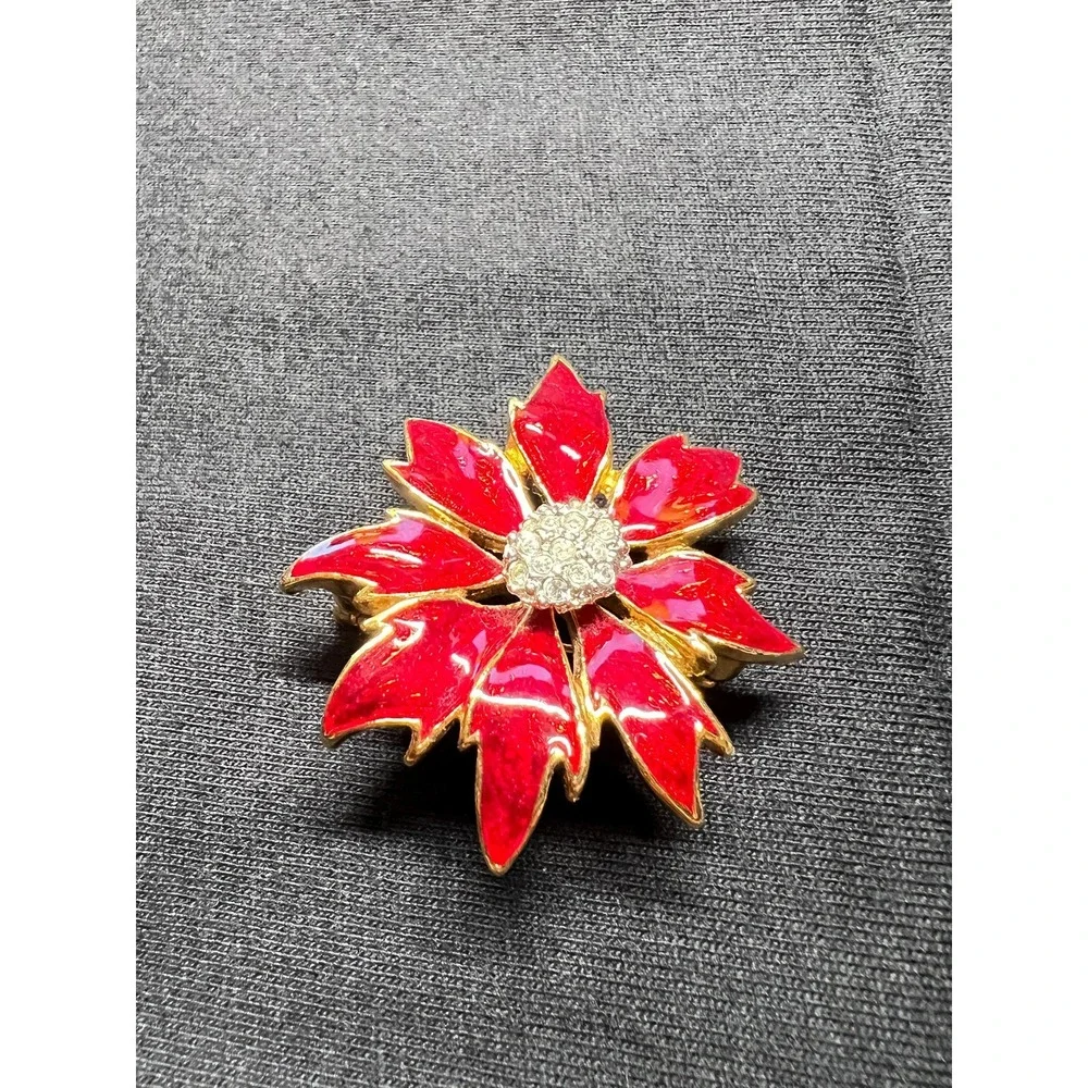 Vintage Gold Tone Red Floral Clear Crystal‎ Enamel Brooch Pin